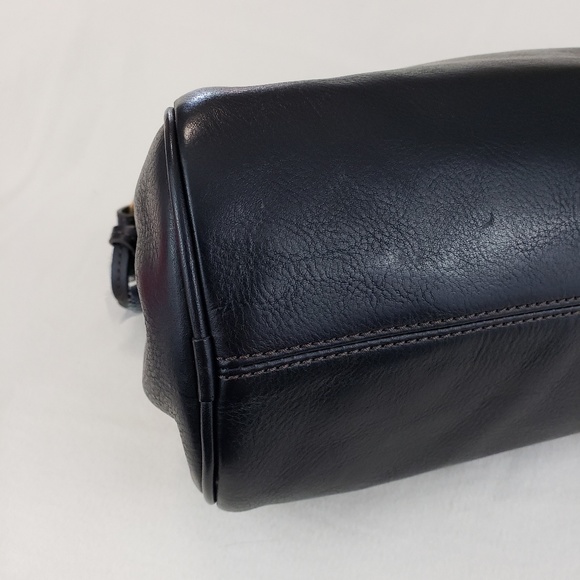 *SOLD* Florentine Dooney and Bourke Black Medium - Picture 6 of 8